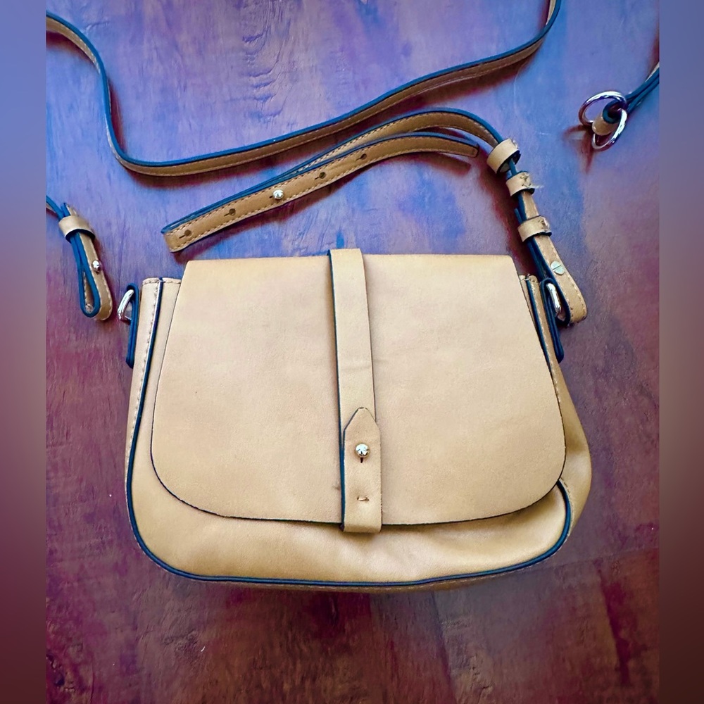 New Small gap leather crossbody bag